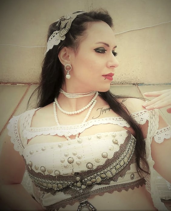 dimitra_bio Christina_bio